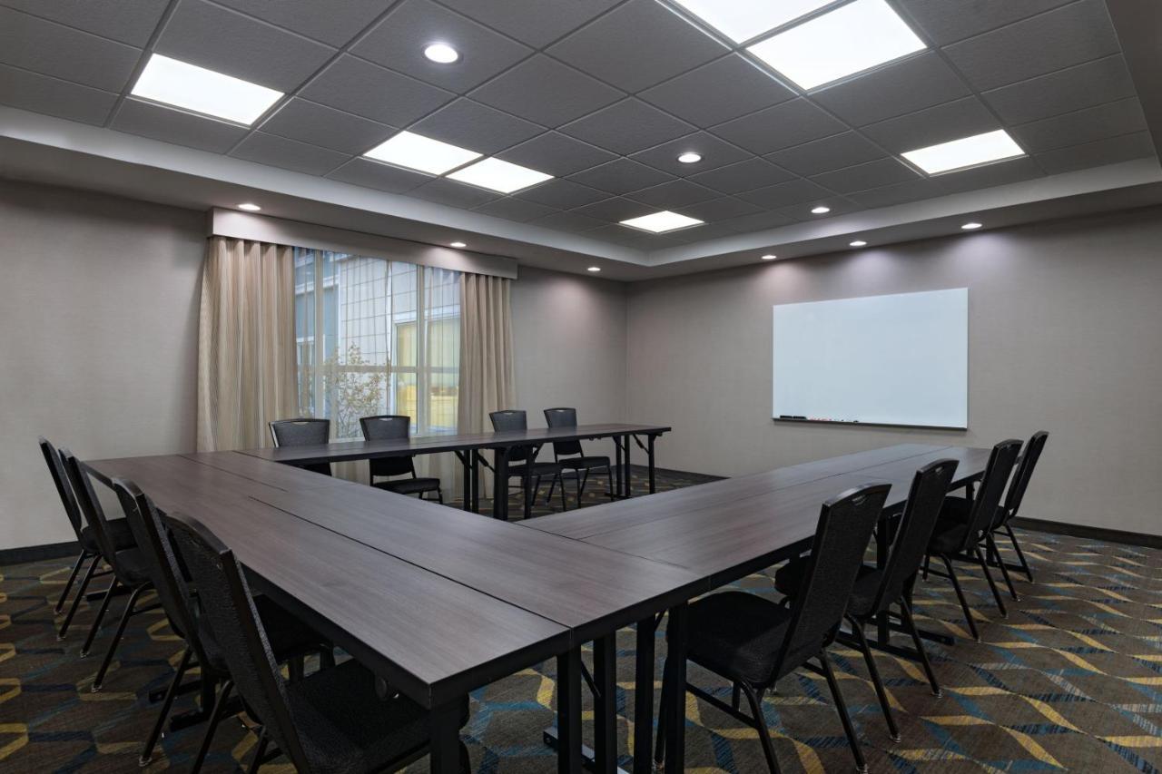 Residence Inn New Brunswick Tower Center Blvd. Ист-Брунсвик Экстерьер фото